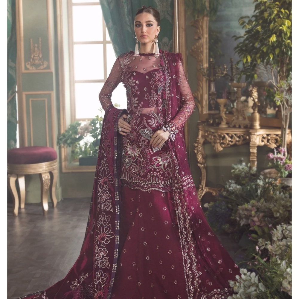 Republic womenswear (Un Oillet) from Claire de lune wedding collection